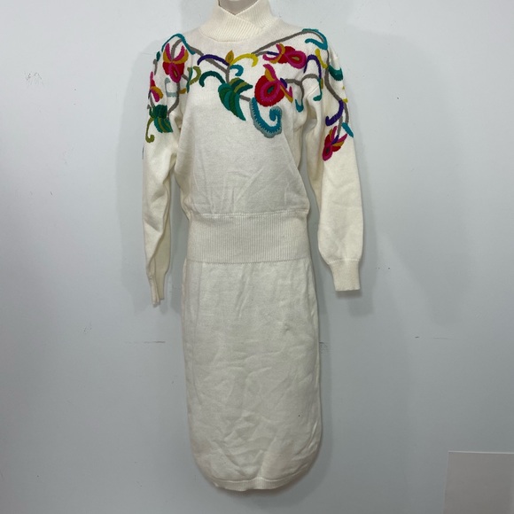 Darian Dresses & Skirts - Vtg 80s Darian Sm Crewel Embroidered Floral Vine Slouch Midi Sweaterdress Dress
